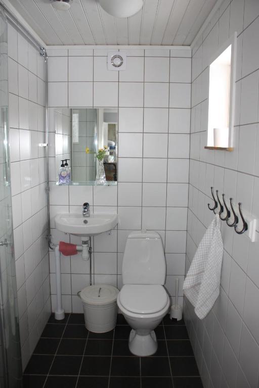Hotel Oesjoenaes Tived Zimmer foto